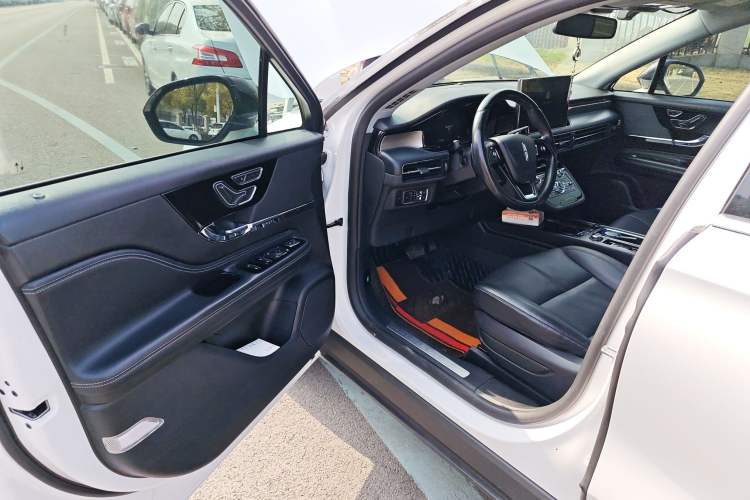 Used Lincoln Corsair 2022 2.0T Two-Wheel Drive Deluxe Edition