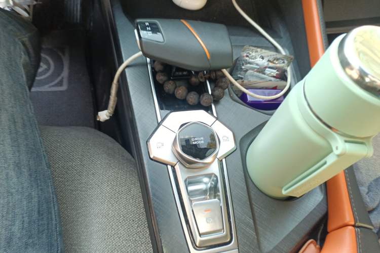 Used Changan UNI-V iDD 2023 ZhiDian iDD 1.5T 113km Smart & Fun Version
