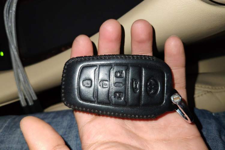 Used Toyota Alphard 2020 Dual-Engine 2.5L Luxury Edition
