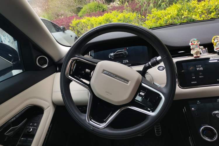 Used Land Rover Range Evoque New Energy 2021 Aurora L P300e Luxury Edition Steering Wheel