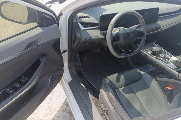 Used CHANGAN Ruicheng PLUS 2023 1.5T DCT Prestige Edition Driver Seat