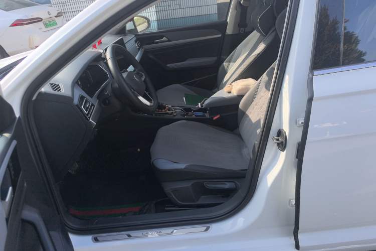 Used Volkswagen Lavida 2023 Revised Version 1.5L Automatic Starry Sky Edition – 5 Million Units
