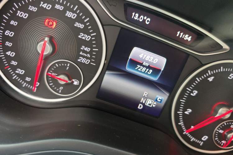 Used Mercedes-Benz B-Class 2019 B 200 Fashion Model Odometer Close Up