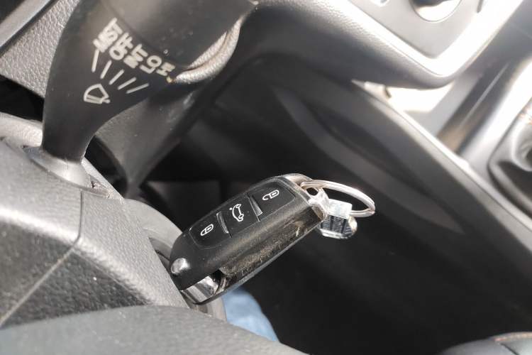 Used Wuling Hongguang S3 2018 1.5L Manual Comfort Model China V Standard Interior 1