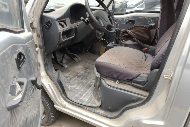 Used Wuling Zhiguang 2020 1.2L Practical Model China VI LSI