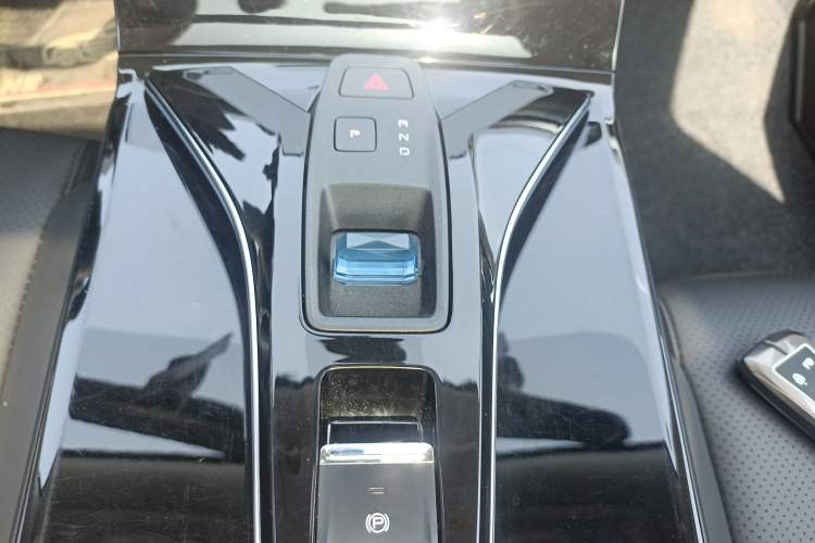 Used Dongfeng Aeolus Mage 2024 Honor Edition 1.5T Luxury Model