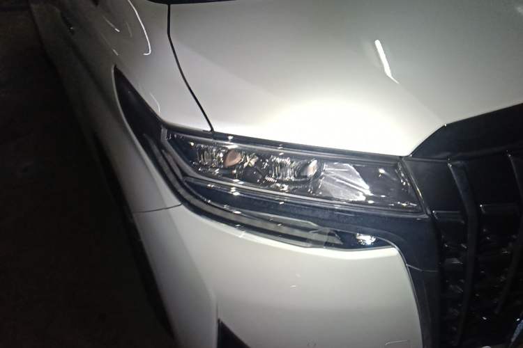 Used Toyota Alphard 2019 Dual-Engine 2.5L Prestige Edition Right Front Headlight