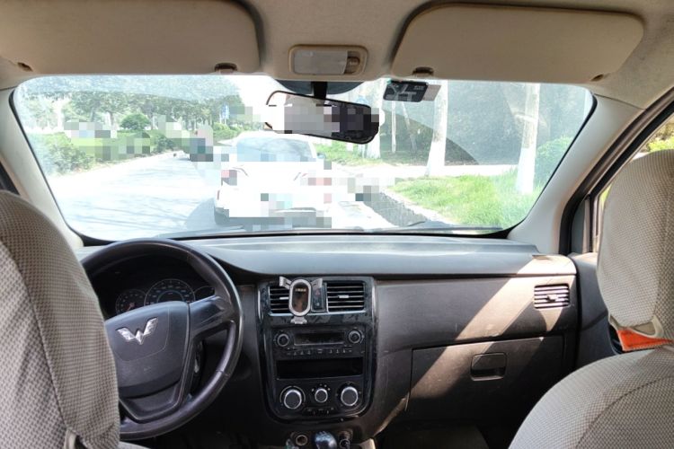 Used Wuling Rongguang V 2016 1.5L Standard Version Headliner