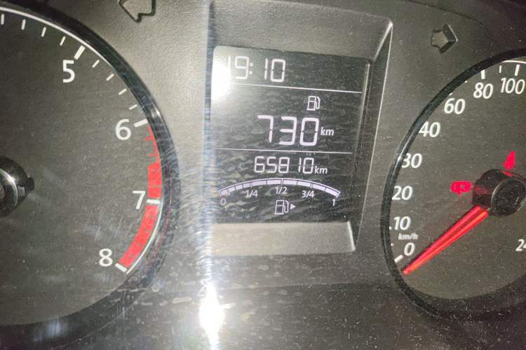 Used Volkswagen Polo 2016 1.4L Manual Fashion Model