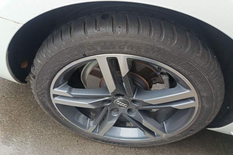 Used Audi A4L 2020 40 TFSI Luxury Dynamic Model Exterior 5