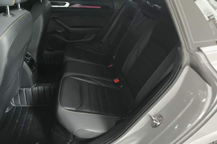 Used Volkswagen FAW-Volkswagen CC 2023 380TSI Striking Edition
