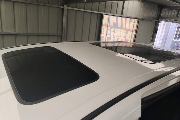 Used Honda Elysion 2016 2.4L Classic Edition
