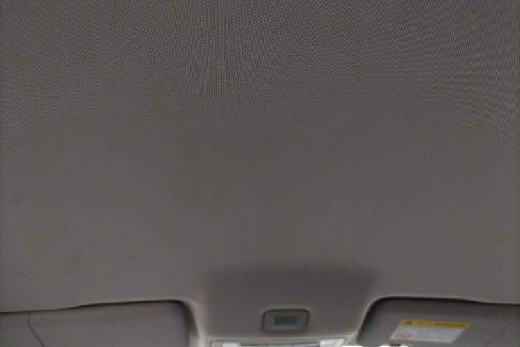 Used Roewe i5 2019 1.5L Manual 4G Connected Langyue Edition
