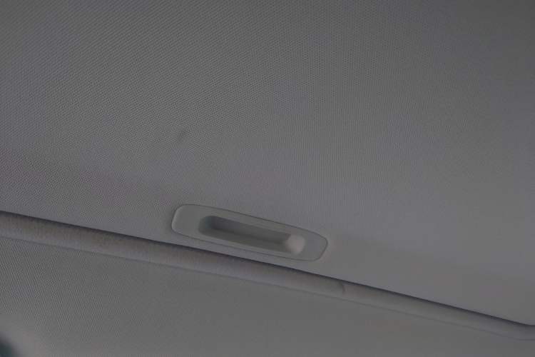 Used Mitsubishi Outlander 2019 2.0L Two-Wheel Drive Comfort Edition 5 Seats China V Standard Headliner