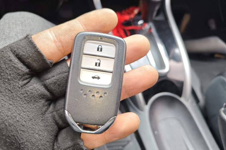 Used Honda Crider 2013 1.8L automatic luxury edition