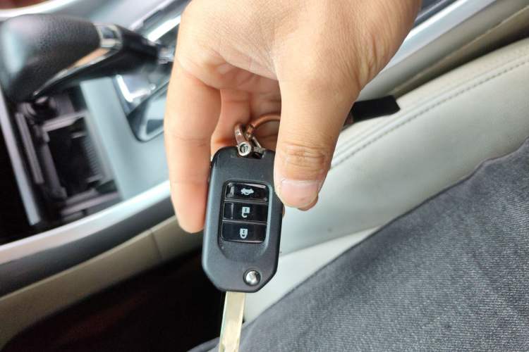 Used Honda Accord 2014 2.0L LX Comfort Edition Vehicle Key