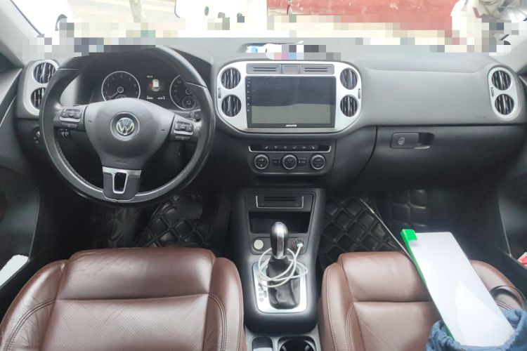 Used Volkswagen Tiguan 2015 1.8TSI Automatic Two-Wheel Drive Luxury Model Center Console