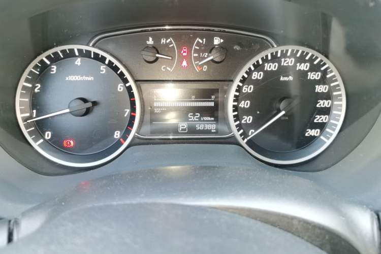 Used Nissan Sylphy 2018 1.6XV CVT Deluxe Edition Odometer Close Up