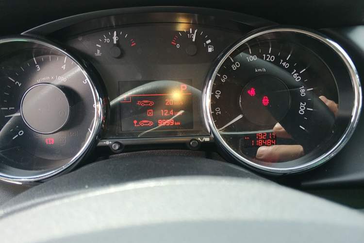 Used Peugeot 3008 2015 2.0L Automatic Trend Edition Instrument Cluster