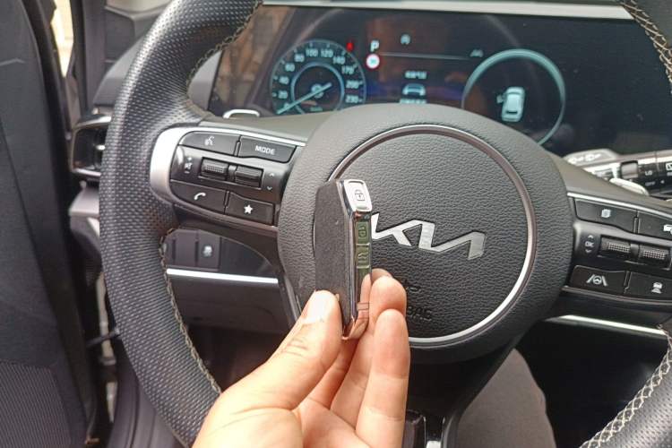 Used Kia Sportage (Chinese Domestic Model) 2023 2.0T Two-Wheel-Drive Prestige Edition
