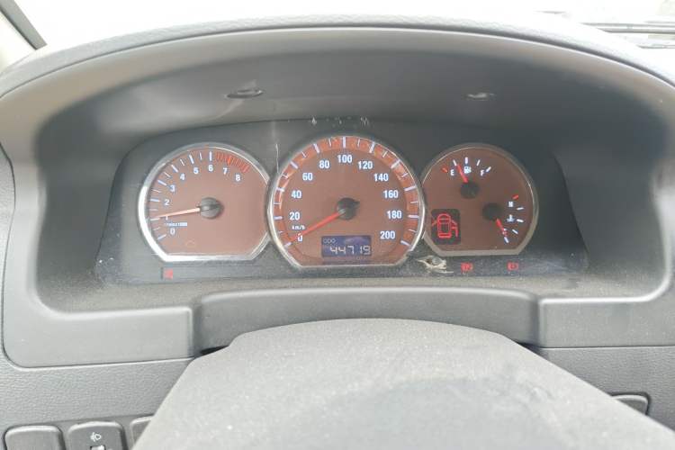 Used FORTHING Lingzhi 2014 M5 Q3 2.0L 7-seat Long-Wheelbase Comfort Version