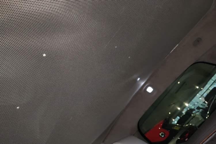 Used IM L7 2022 Dynamic Model Headliner