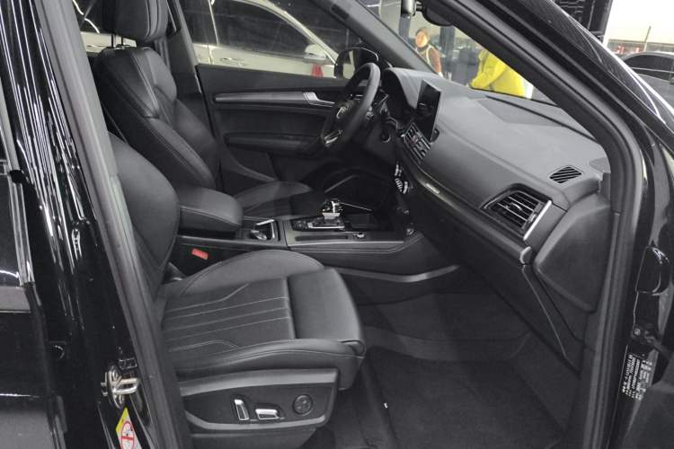 Used Audi Q5L 2024 45 TFSI Luxury Dynamic Model