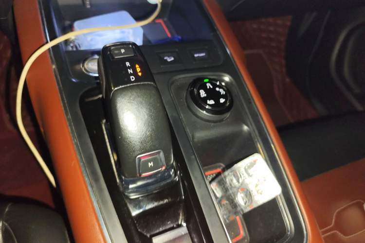 Used Citroen C5 AIRCROSS 2017 380THP Luxury Model Gear Lever