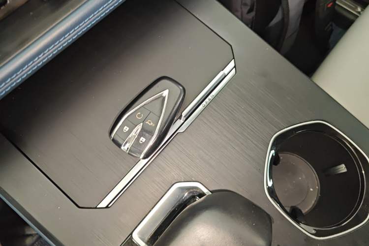 Used CHANGAN UNI-K iDD 2023 Smart Electric iDD 1.5T 135km Smart Leading Model
