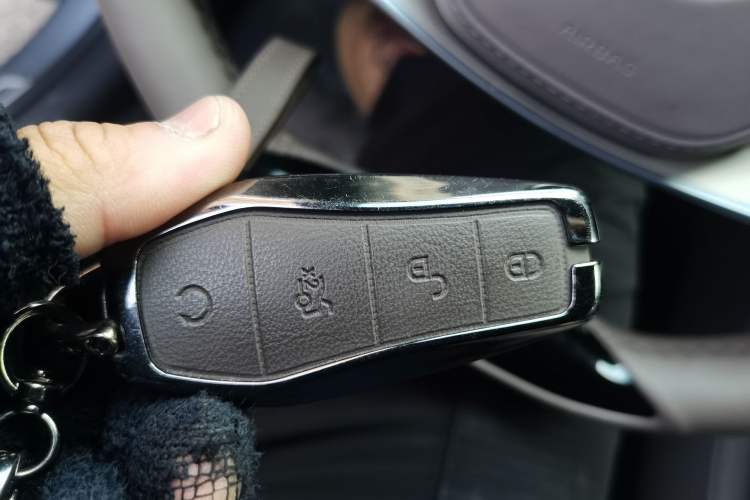 Used BYD Han 2024 DM-i Glory Edition 121KM Prestige Model
