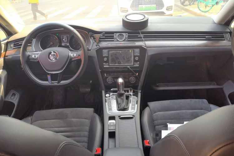 Used Volkswagen Magotan 2018 330TSI DSG Luxury Model
