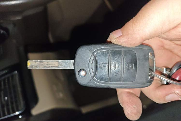 Used Baojun 730 2015 1.8L Manual Luxury Navigation ESP Version 7-seater
