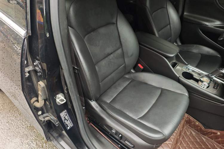 Used Chevrolet Malibu XL 2019 535T CVT Active Version Right Front Seat