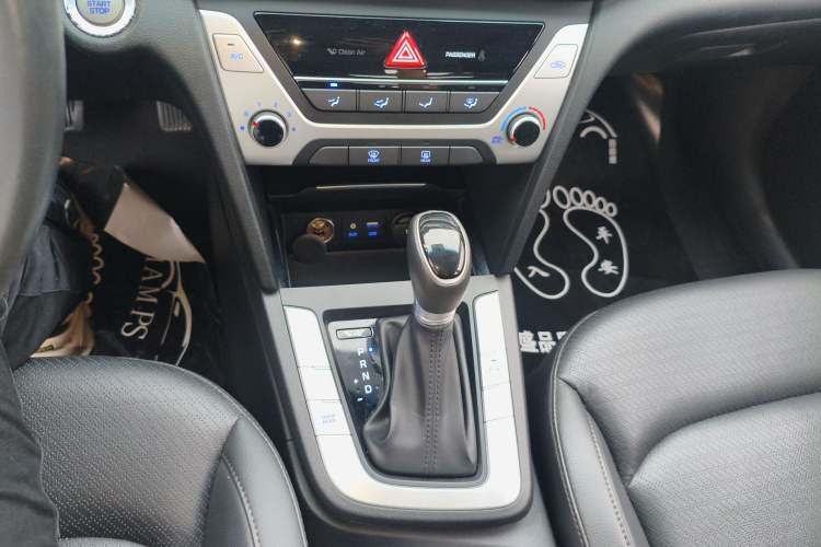 Used Hyundai Elantra (6th Generation / Lingdong) 2016 1.6L Automatic ZhiXuan · Luxury Version
