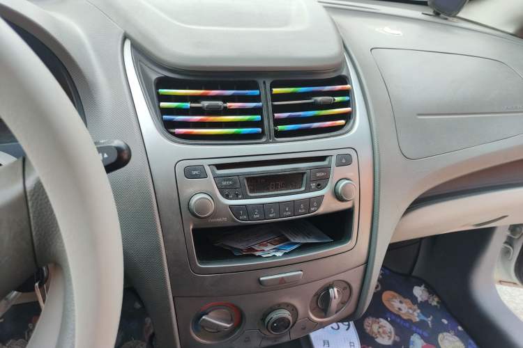 Used Chevrolet Sail 2011 Sedan 1.4L AMT Happiness Edition