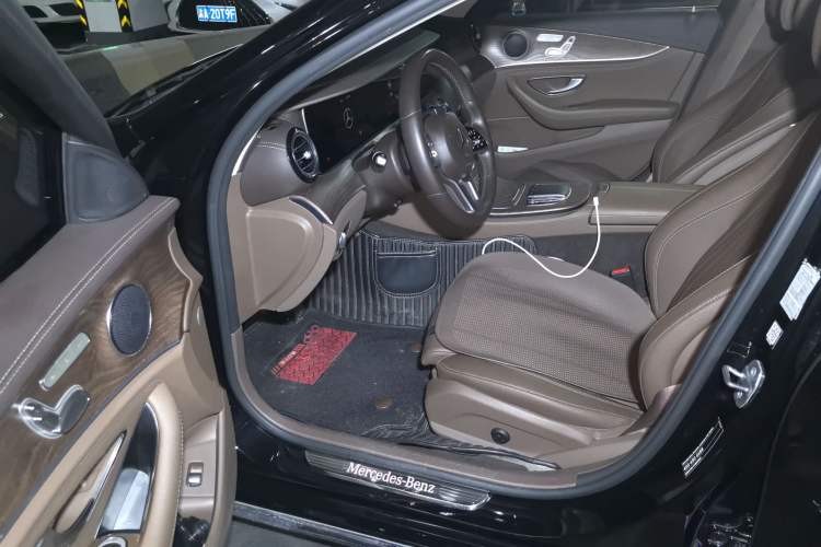 Used Mercedes-Benz E-Class 2019 E 200 L 4MATIC