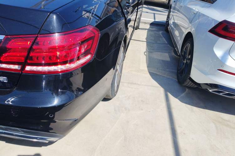 Used Mercedes-Benz E-Class 2015 Restyled E 260 L Sport Edition Right Rear Taillight
