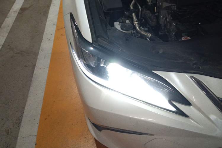 Used Lexus ES 2023 200 Excellence Edition