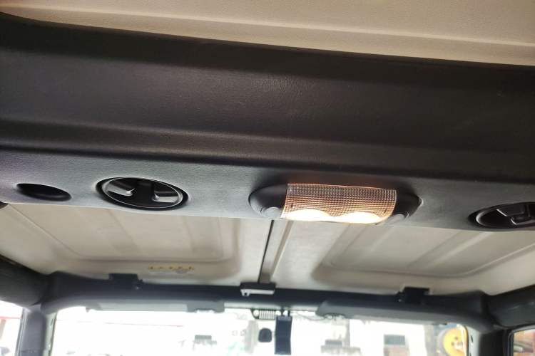 Used Jeep Wrangler 2011 3.8L Sahara Four-Door Edition Headliner