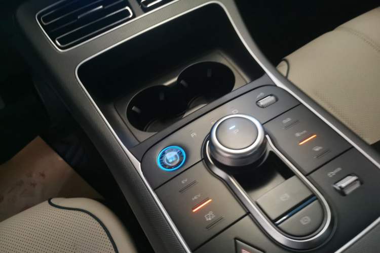 Used BYD Destroyer 05 2024 HONOR Edition DM-i 55KM Luxury Model Gear Lever