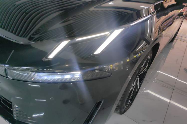 Used Lynk & Co 07 2024 EM-P 126 Long-Range Halo