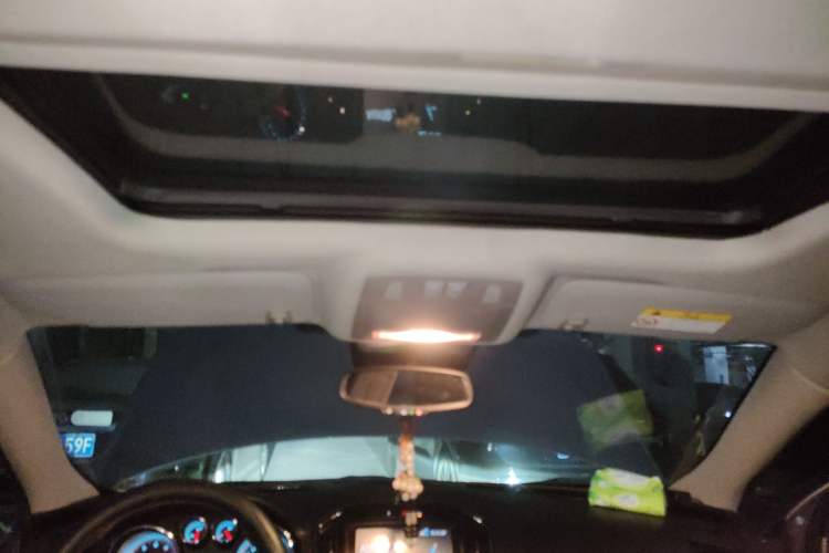 Used Buick Regal 2014 1.6T Fashionable Tech Edition Headliner