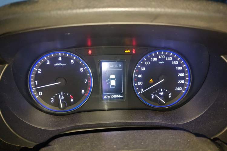 Used Hyundai Mistra 2016 1.8L Automatic Smart GLS Instrument Cluster