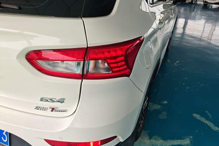 Used GAC Trumpchi GS4 2017 200T G-DCT Two-Wheel Drive Elite Edition
