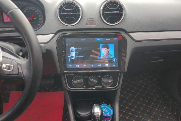 Used Volkswagen Jetta 2019 Dream Edition 1.5L Automatic Comfort Version Audio And AC Panel