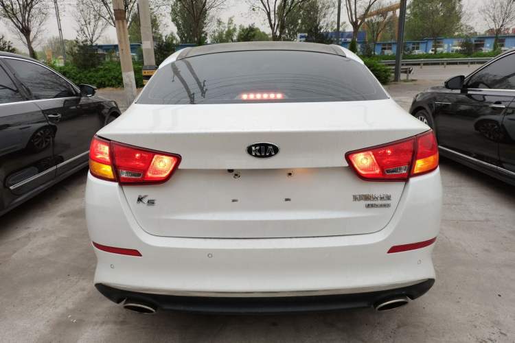 Used Kia K5 2015 2.0L Automatic LUX

