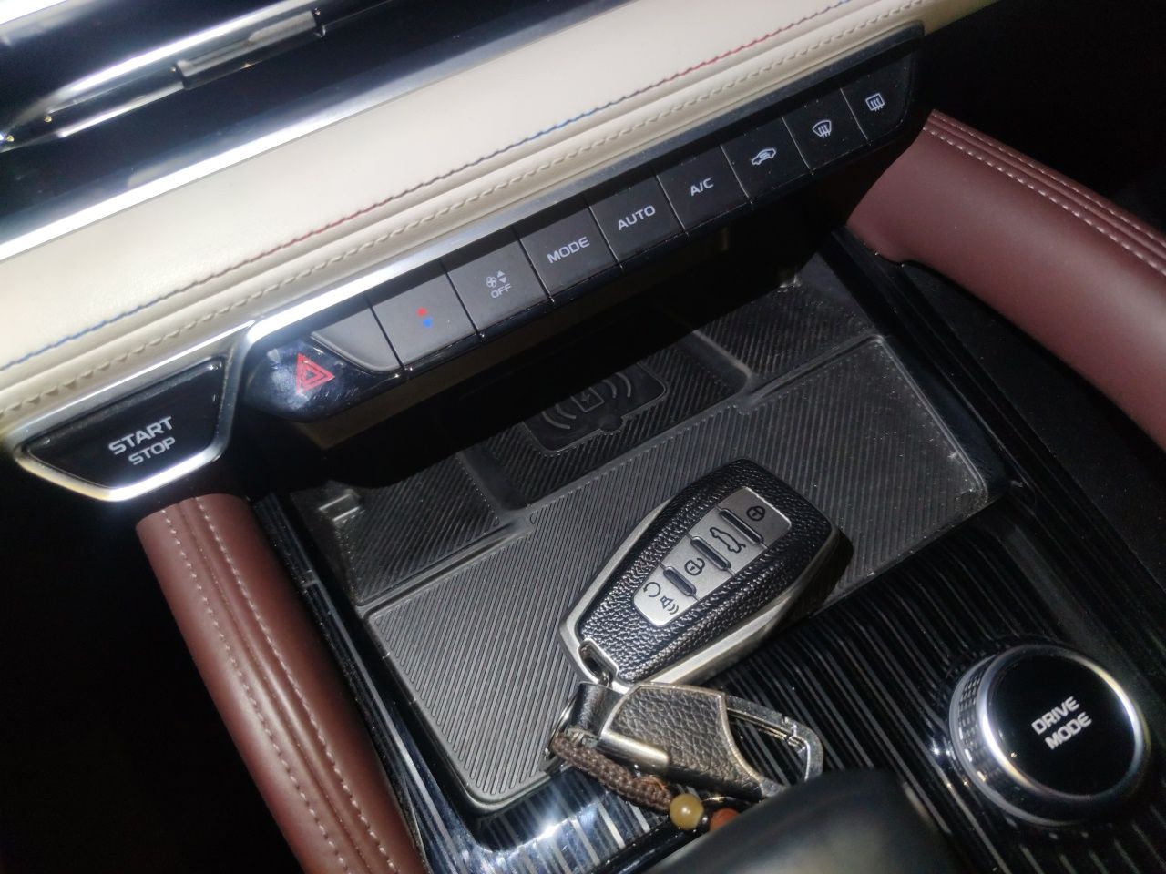 Geely Auto Monjaro L 2024 2.0TD High-Power Automatic Two-Wheel Drive Yunqi Version — снимка 20