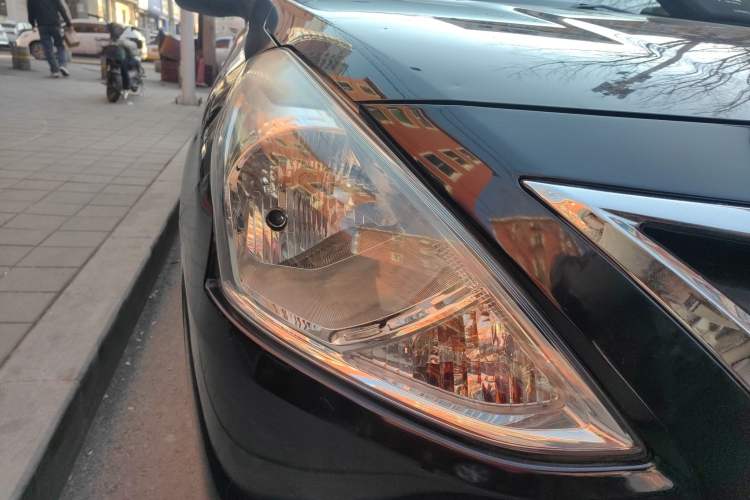 Used Nissan Sunny 2015 1.5XE Manual Comfort Edition
