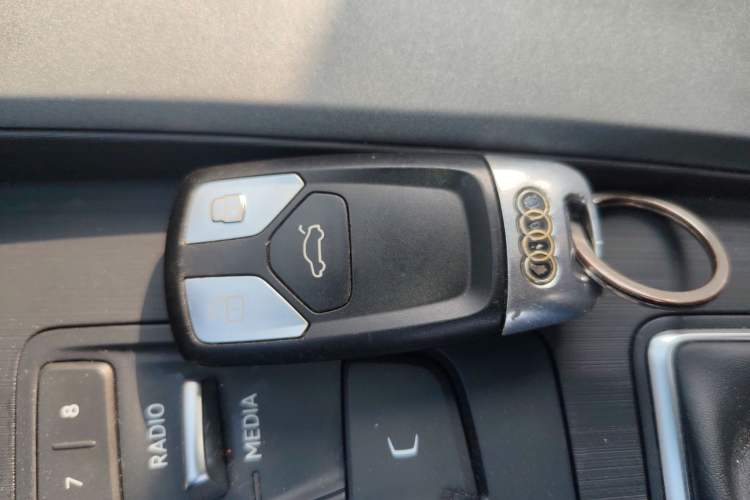 Used Audi A4L 2017 Plus 40 TFSI Ambition Model