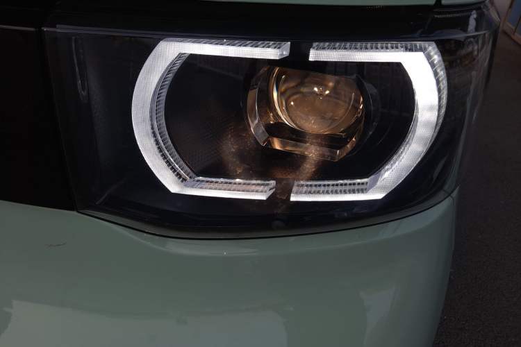 Used Wuling Hongguang MINIEV 2021 Macaron Fashion Model Lithium Iron Phosphate
